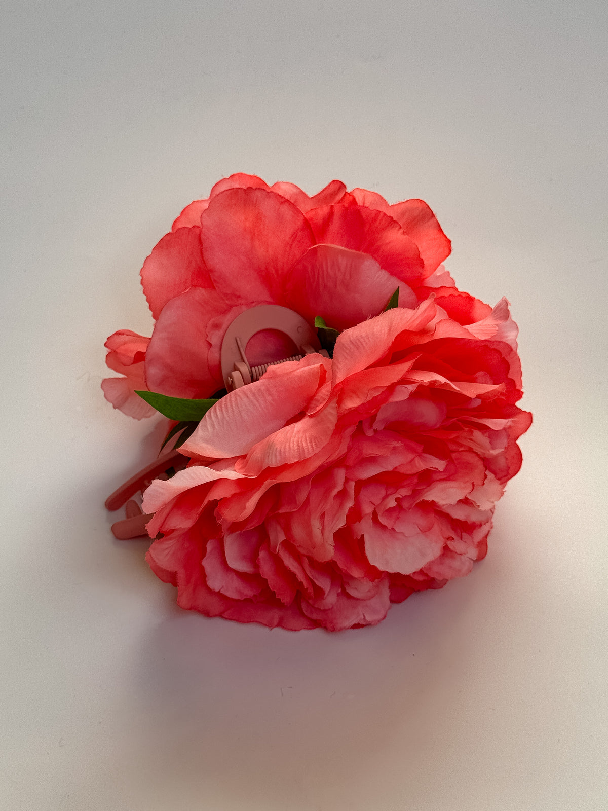 ' Coral Rose ' claw clip