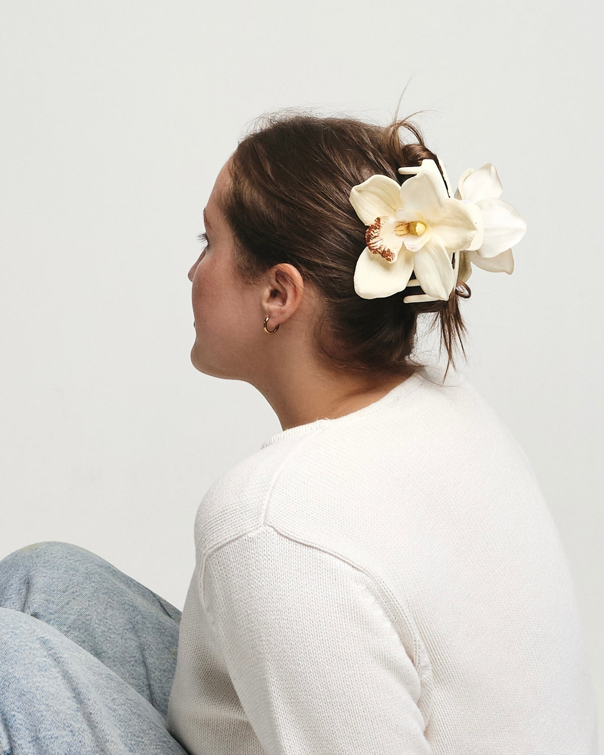 ' White Cymbidium ' claw clip