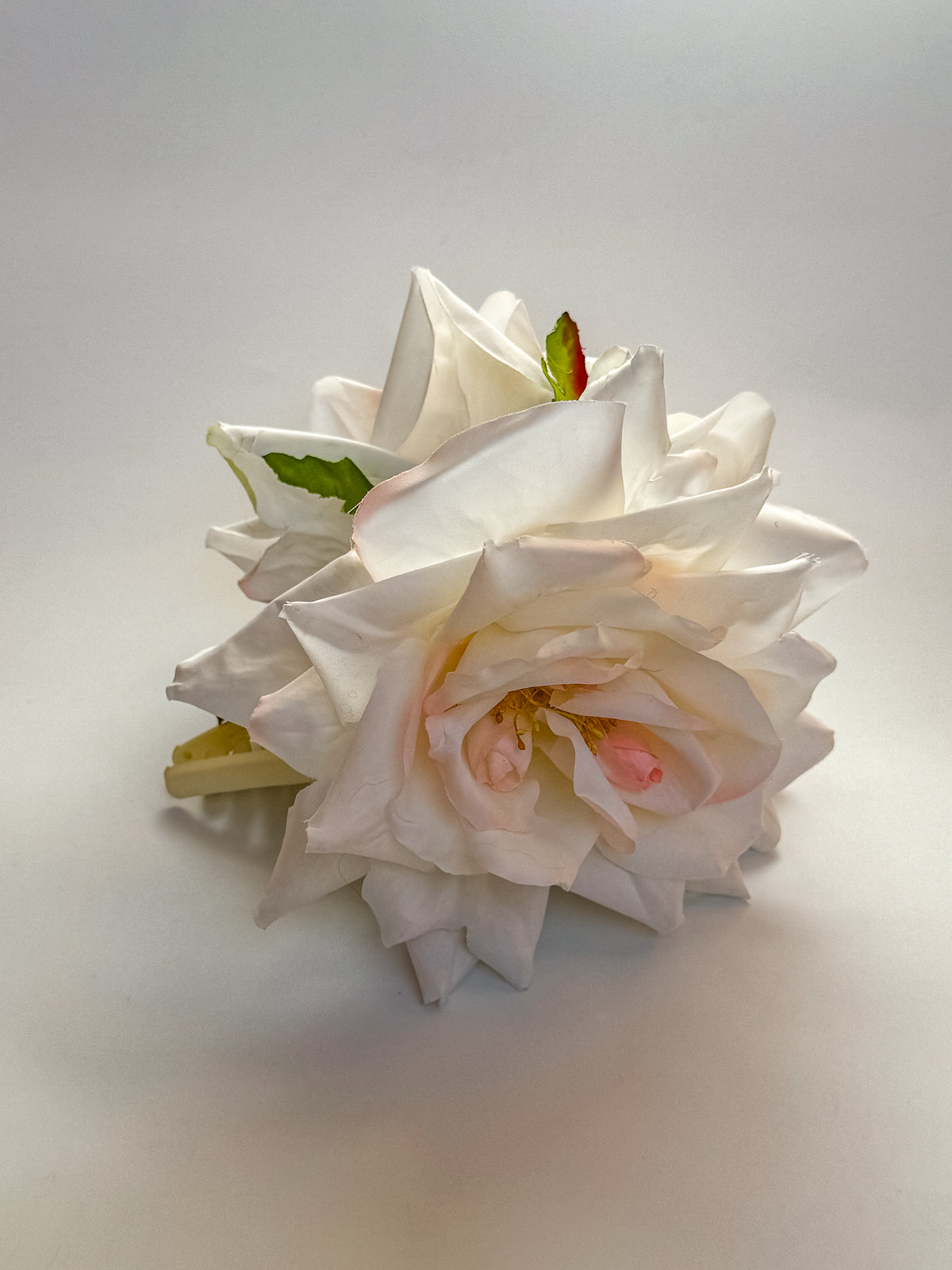 ' White Rose ' claw clip