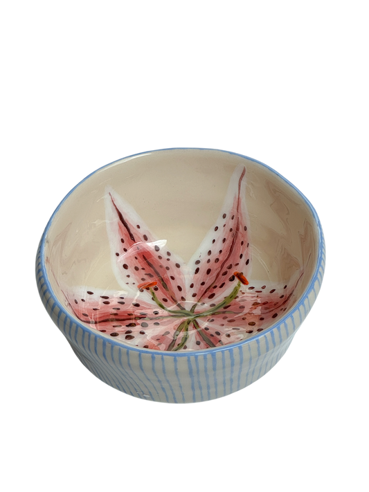 Madonna lily bowl