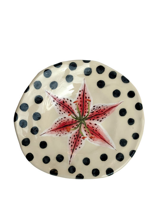 Madonna Lily Polka plate